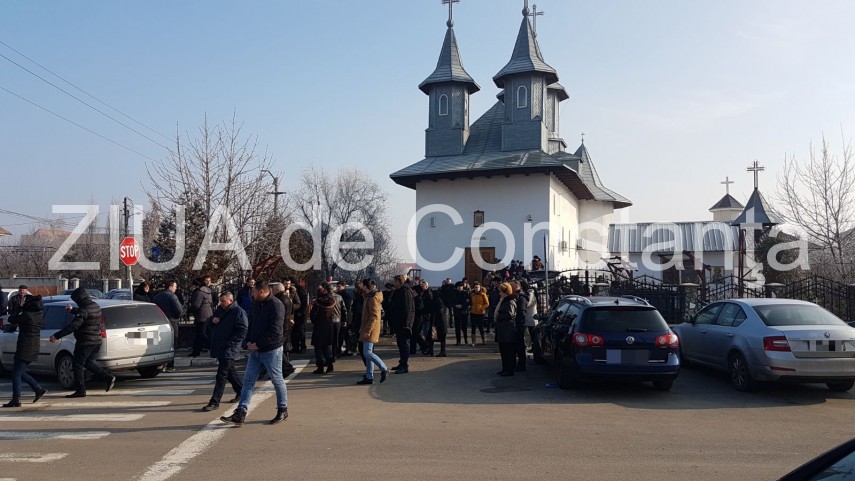 imagini de la eveniment live text teodora care a decedat saptamana trecuta dupa ce a nascut la o clinica