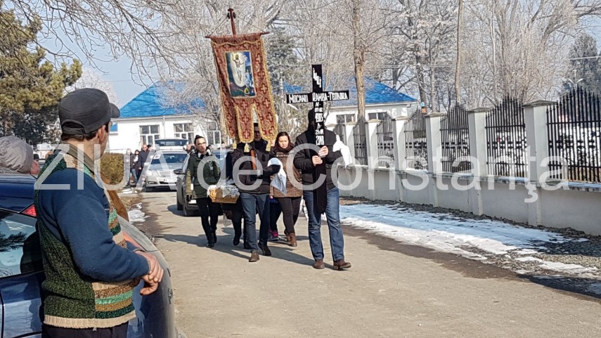 imagini de la eveniment live text teodora care a decedat saptamana trecuta dupa ce a nascut la o clinica