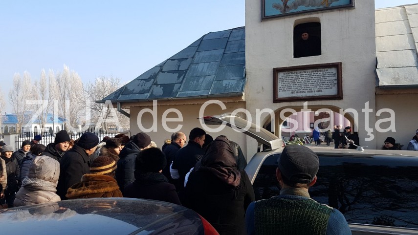 imagini de la eveniment live text teodora care a decedat saptamana trecuta dupa ce a nascut la o clinica