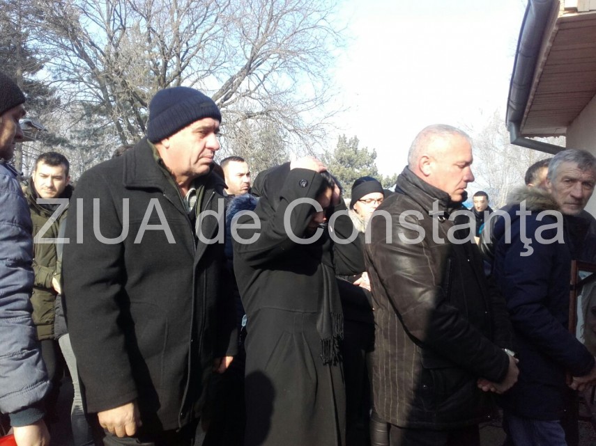 imagini de la eveniment live text teodora care a decedat saptamana trecuta dupa ce a nascut la o clinica