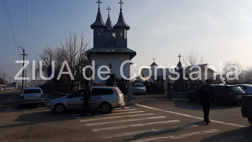 imagini de la eveniment live text teodora care a decedat saptamana trecuta dupa ce a nascut la o clinica