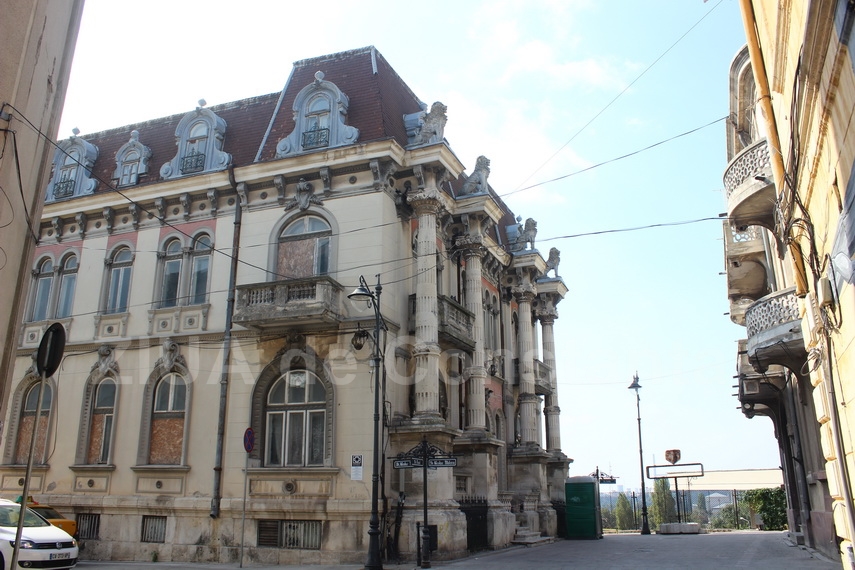 scriedobrogea casa cu lei despre marire si decadere la constanta galerie foto 650013