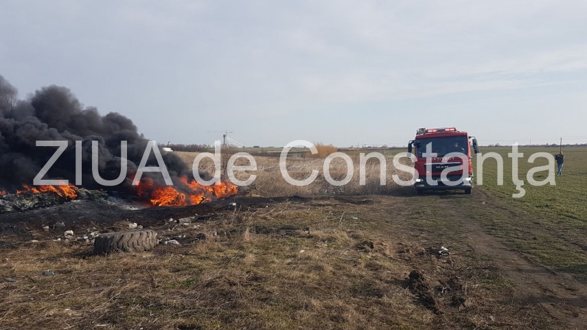 incendiu puternic la lazu degajare masiva de fum 650483