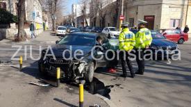 Imagini de la evenimentAccident rutier la intersecția străzilor Mihai Viteazu cu Constantin Brătescu. Două mașini implicate (galerie foto+video)       