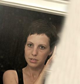 Regizoarea Adina Pintilie a câștigat Ursul de Aur pentru cel mai bun film, la Berlinală    