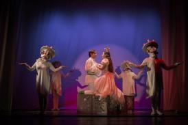 „Prințesa și broscoiul“ sărbătoresc Ziua Teatrului de Păpuși la Teatrul „Căluțul de mare“