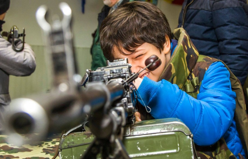 militarii de la batalionul 341 infanterie constanta vizitati de elevi in cadrul proiectului scoala altfel militarii de la batalionul 341 infanterie constanta vizitati de elevi in cadrul proiectului scoala altfel