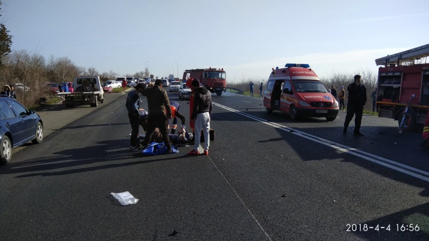 imagini de la eveniment accident rutier grav la neptun judetul constanta mai multe persoane au fost ranite imagini de la eveniment accident rutier grav la neptun judetul constanta mai multe persoane au fost ranite