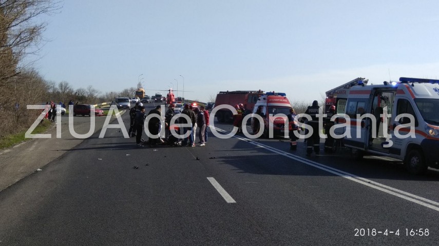 imagini de la eveniment accident rutier grav la neptun judetul constanta mai multe persoane au fost ranite imagini de la eveniment accident rutier grav la neptun judetul constanta mai multe persoane au fost ranite