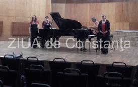 Imagini de la eveniment Regal muzical la Constanța. Concert extraordinar pentru două piane