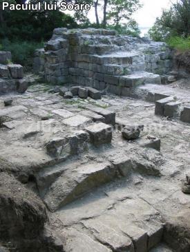 Dobrogea medievală Conducători militari şi formaţiuni statale din sec. X-XI (jupanii Dimitrie şi Gheorghe; Tatos, Seslav şi Saccea, căpetenia Pudilă)