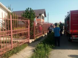 UPDATE. Alertă la ISU Dobrogea. Un copil de doi ani a căzut într-o hazna la Valu lui Traian. Pompierii chemați în ajutor (galerie foto)