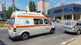 UPDATE. Imagini de la eveniment. Accident rutier pe strada Cișmelei din Constanța. Fiica unui polițist din Cumpăna, lovită de mașină, când se întorcea de la BAC. Se fac cercetări (galerie foto+video)      