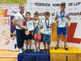 Performanţă deosebită O medalie de aur şi două de argint pentru CS Victoria Cumpăna, la Cupa „Născut pentru lupte“ (galerie foto)