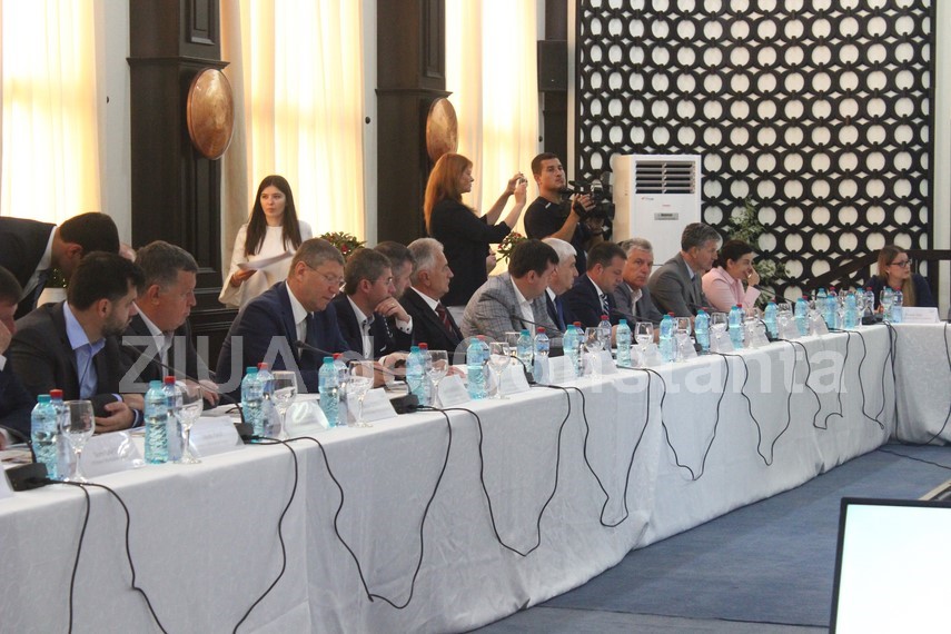 abordarea de pana anul trecut a fost o problema pentru romania ce vor primarii de municipii reuniti la