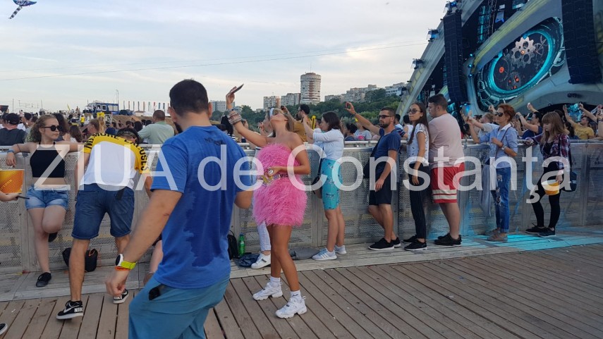 imagini de la eveniment alexandra stan face live pe youtube la neversea 663788