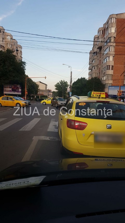 accident in zona institutului de marina din constanta doua autoturisme implicate 663787