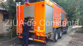 Casă cuprinsă de flăcări în Hârșova, județul Constanța