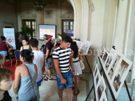 A „reînviat“ Cazinoul! Zeci de vizitatori îi trec pragul pentru expoziţia „România întregită în Europa unită“ (galerie foto)