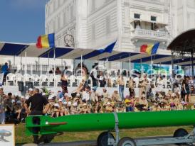 UPDATE. LIVE.Au început manifestările dedicate Zilei Marinei Române! Peste 10.000 de oameni s-au strâns pe faleza Comandamentului Naval. Vedeta este Fregata „Regele Ferdinand” (galerie foto+video)                                    