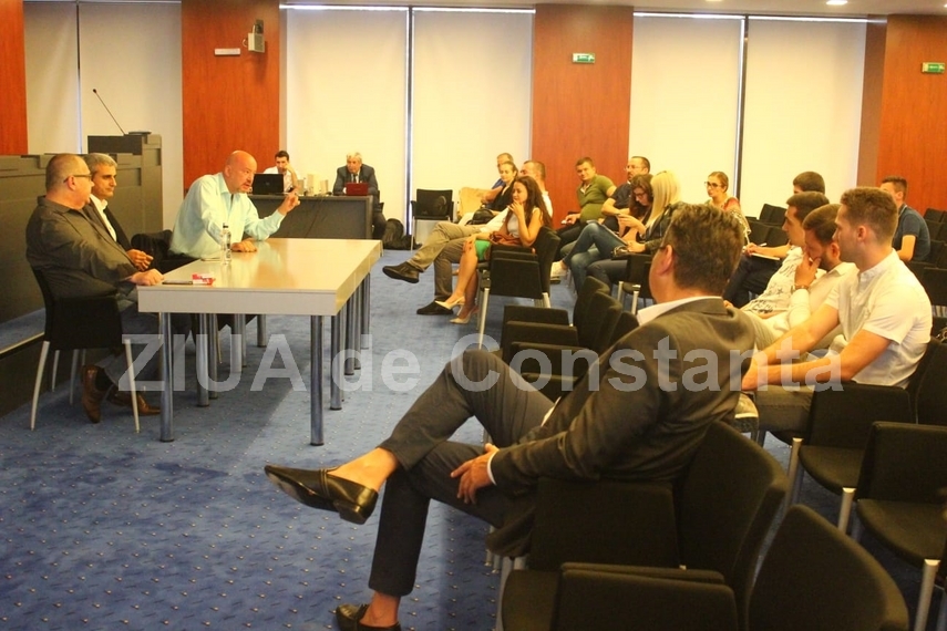 robert turcescu sustine un workshop la neptun in fata tineretului pmp iata ce subiect a abordat galerie robert turcescu sustine un workshop la neptun in fata tineretului pmp iata ce subiect a abordat galerie