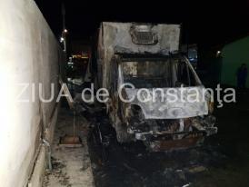 Incendiu, în Valu lui Traian, judeţul Constanţa. Un echipaj de pompieri a plecat la intervenţie. Pericol de extindere (galerie foto+video)  