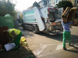 Constanţa Intervenţie a poliţiştilor locali şi a angajaţilor Polaris M Holding, în cartierul Anadalchioi. Adăpost improvizat, dezafectat (galerie foto)