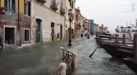 Imagini dramatice. Oraşul Veneţia se pregăteşte pentru cele mai grave inundaţii de după 1979 (galerie foto+video) 