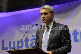 Joaca de-a moțiunea Deputatul PMP Robert Turcescu nu-i mai înțelege pe liberali și pe cei de la USR