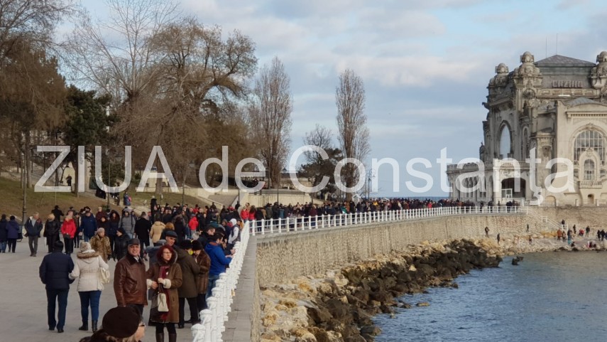vreme frumoasa in prima zi a anului 2019 la constanta faleza cazinoului preferata de constanteni galerie