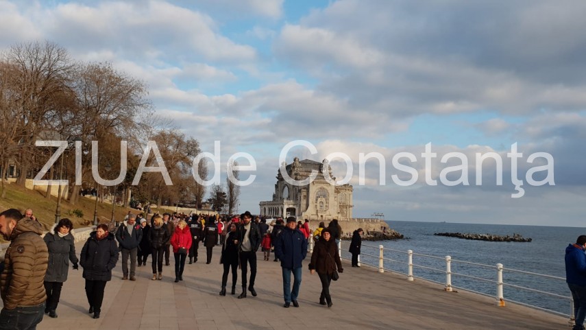 vreme frumoasa in prima zi a anului 2019 la constanta faleza cazinoului preferata de constanteni galerie