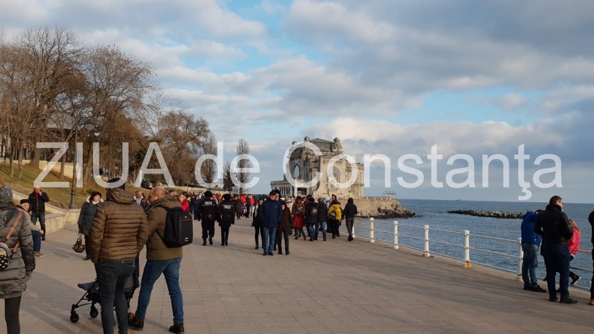 vreme frumoasa in prima zi a anului 2019 la constanta faleza cazinoului preferata de constanteni galerie