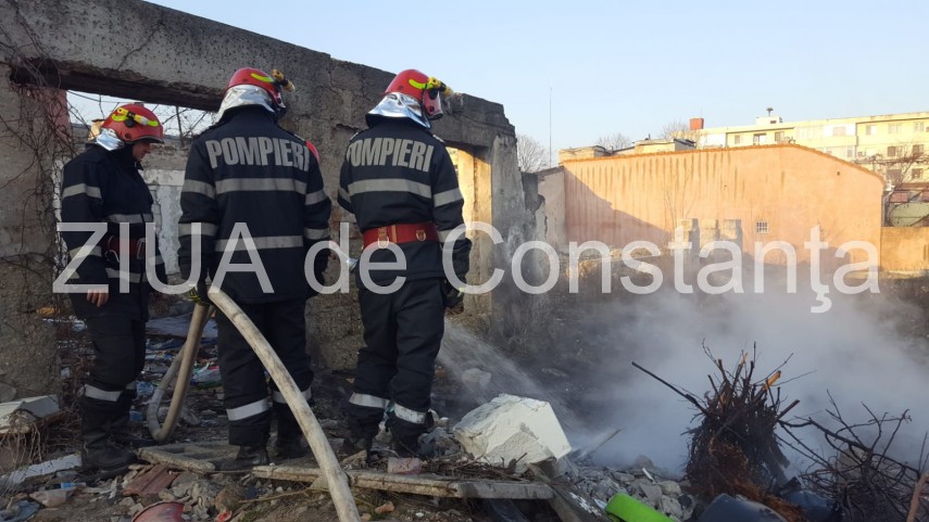 imagini de la eveniment incendiu in municipiul constanta langa hanul balcan pompierii isu dobrogea chemati