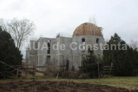 Asociaţia „Constanţa Altfel“ cere suspendarea autorizaţiei de construire a Catedralei Eroilor „Sfânta Treime“, de lângă Casa de Cultură    