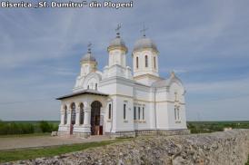 Preoţi şi biserici la sat Parohia Plopeni, judeţul Constanţa (galerie foto)