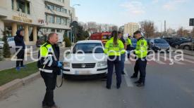 Imagini de la eveniment Copii, loviți pe trecerea de pietoni, pe bulevardul Mamaia, zona Pavilion Expozițional (galerie foto+video)   