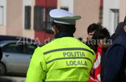 A scăpat de puşcărie!   Fost poliţist local, condamnat definitiv şi obligat la muncă în folosul comunităţii  