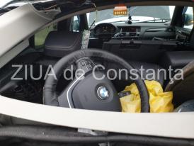 Imaginea zilei. Incredibil cum arată mașina implicată în accidentul din apropiere de Aeroportul Mihail Kogălniceanu, județul Constanța (galerie foto+video)