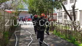 UPDATE. Imagini de la eveniment Incendiu lângă Şcoala nr. 24 \