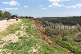 Prefectul județului Constanța a dispus formarea unei comisii tehnice de evaluare a falezei din Cumpăna