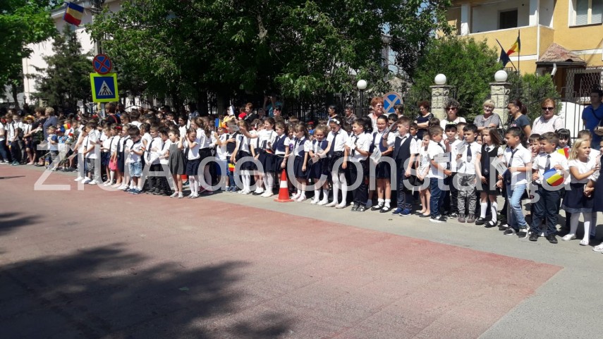 slujba de pomenire si depunere de coroane eroii neamului omagiati la cumpana galerie foto 693043