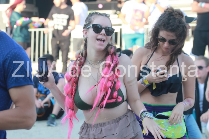 ultima zi a festivalului neversea peste 60 000 de festivalieri au dansat pe muzica dj ilor lost frequencies