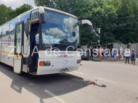 Accident grav pe şoseaua Mangaliei din Constanţa - o femeie a murit călcată de un autobuz (galerie foto + video)  