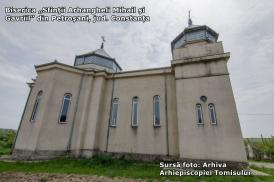 Preoţi şi biserici la sat  Parohia Petroşani, judeţul Constanţa (galerie foto) 