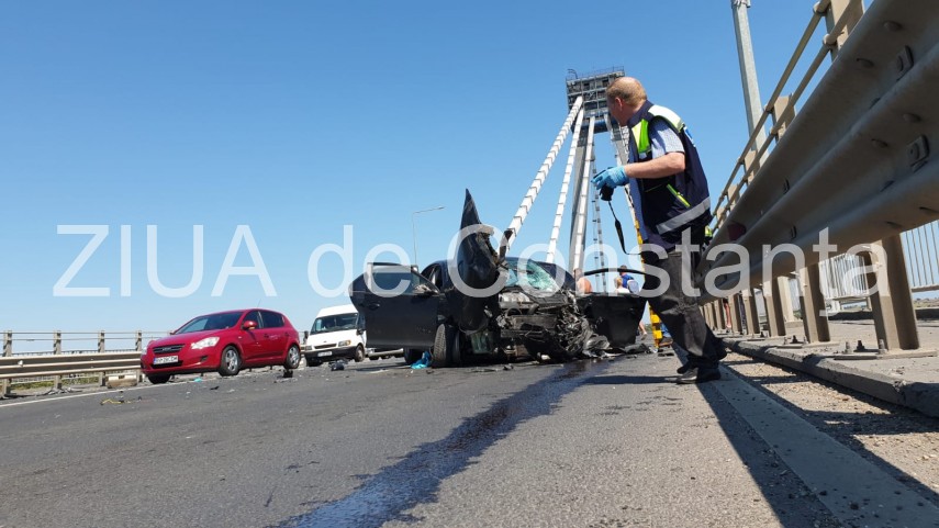 carambol rutier grav pe podul de la agigea trei masini implicate o victima este incarcerata 697660