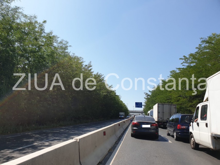 carambol rutier grav pe podul de la agigea trei masini implicate o victima este incarcerata 697660