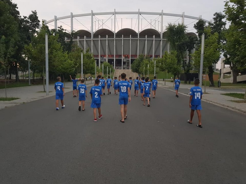 au jucat pe arena nationala grupa 2010 de la farul constanta pe podium la festivalul sportului pentru