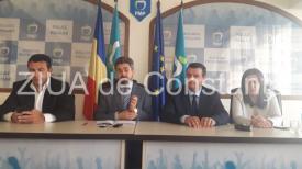 Candidatul Theodor Paleologu îi invită pe Klaus Iohannis şi Mircea Diaconu la o dezbatere, la Constanţa (galerie foto) 