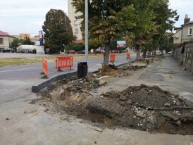 Constanța Se reabilitează trotuarele de pe bulevardul Mamaia