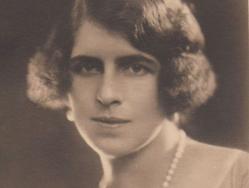 UPDATE Regina-Mamă Elena, repatriată astăzi. Programul complet al ceremoniei     